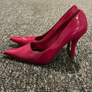 Nine West Pink patent pumps